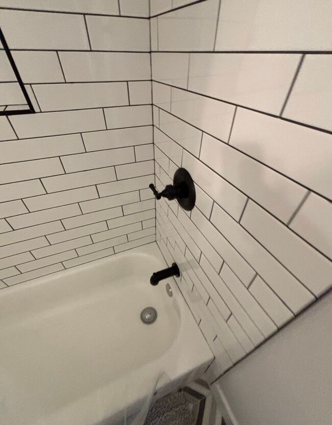 Photo - 1702 1/2 10th Street NW Unidad B