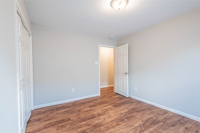 Photo - 10061 Sharpton Dr