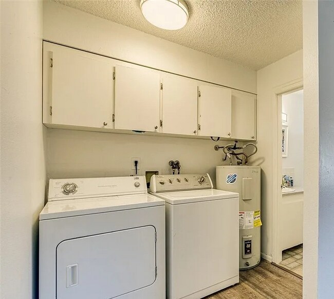 Photo - 1126-1130 24th St Unidad 1130