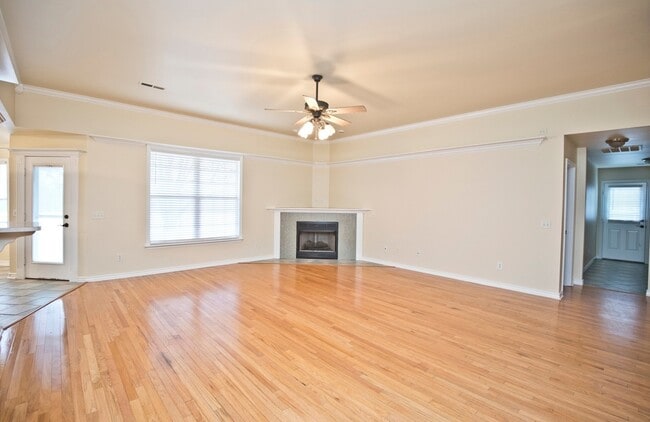 Photo - ***402 NE Shasta Court***