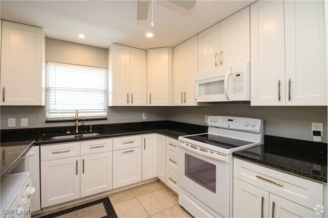 Building Photo - 600 Valley Stream Dr Unit F9 Rental