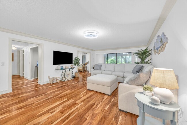 Photo - 25 SE Turtle Creek Dr Unit B