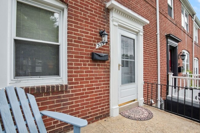 Photo - 324 Westowne Rd