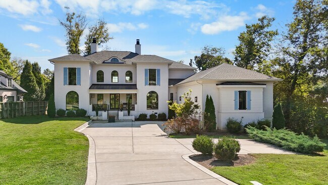 Photo - 3311 Skyline Dr