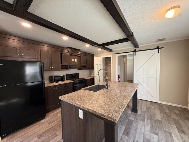 Photo - 12400 Creekview Ave