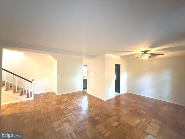 Photo - 1608 Mt Eagle Pl
