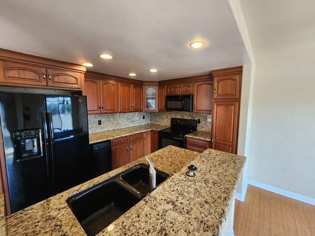 Parkway Manor Community - La Mesa - Upper ... - Parkway Manor Community - La Mesa - Upper ... House