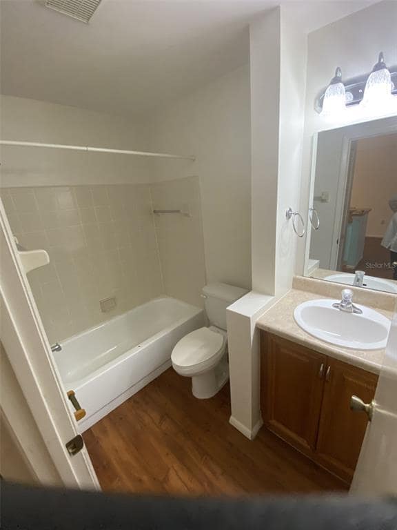 Photo - 1311 Azalea Way