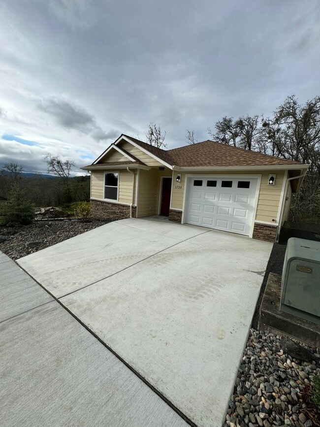 Photo - Newer 2 bedroom 2 bath home with office in 55+ Community