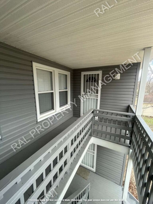 647 Eddy Rd