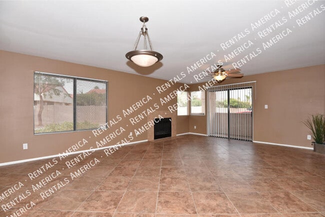 Photo - 10115 E Mountain View Rd Unidad 1068