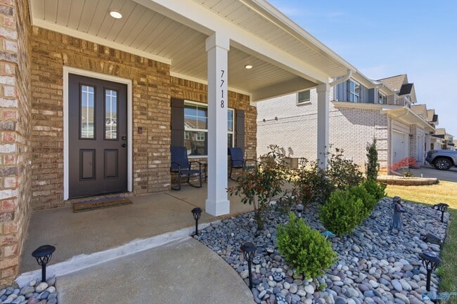 Photo - 7718 Emma Ann Wy NW