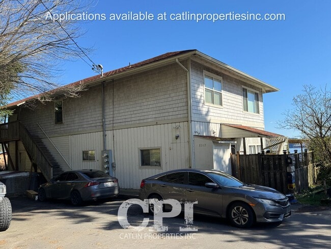 Building Photo - 8517 Ocean Beach Hwy Unit 3