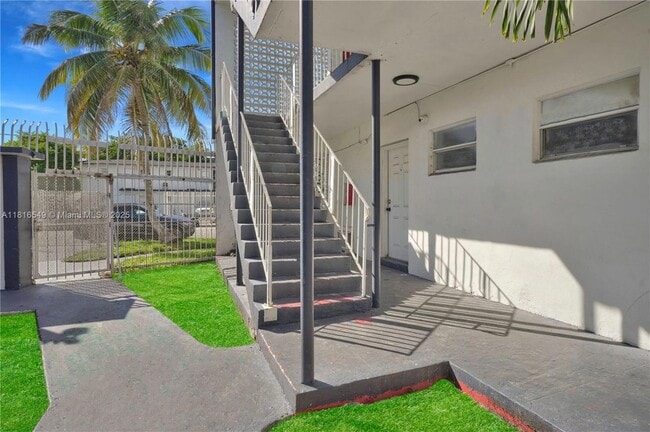 Photo - 1315 NE Miami Ct Unit 303