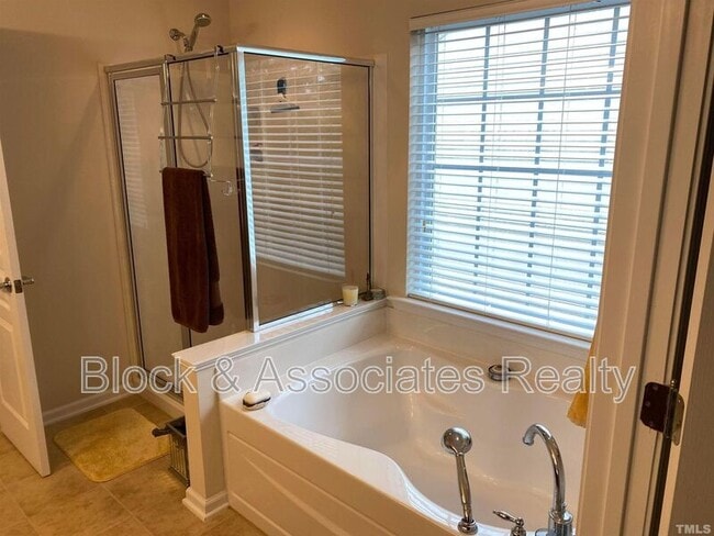 Photo - 410 Euphoria Cir