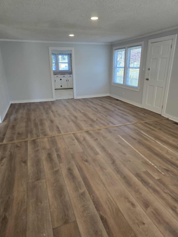 Photo - 307 Graves St