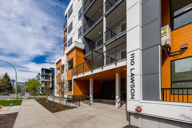Building Photo - 1110 Lawson Av