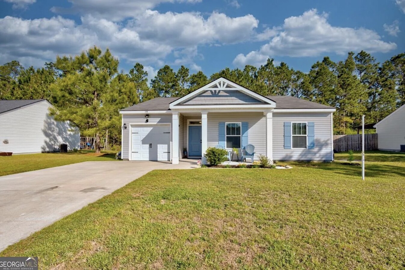 Photo - 144 Willow Dr House