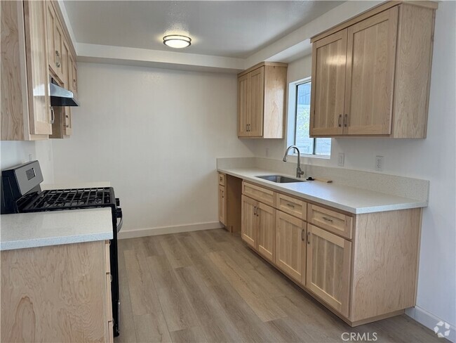 Building Photo - 15224 Normandie Ave Unit 2 Rental
