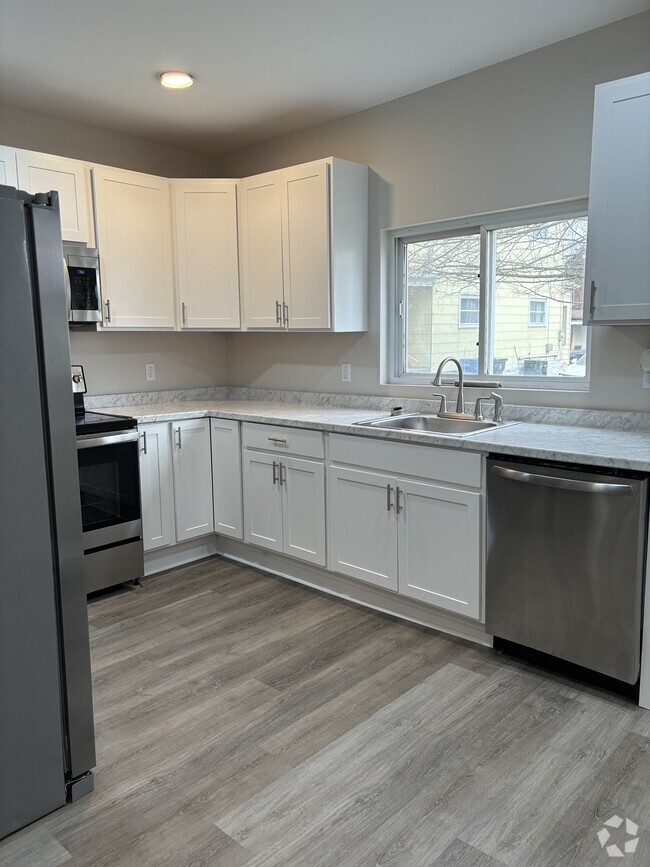 Building Photo - 406 Hill St Rental