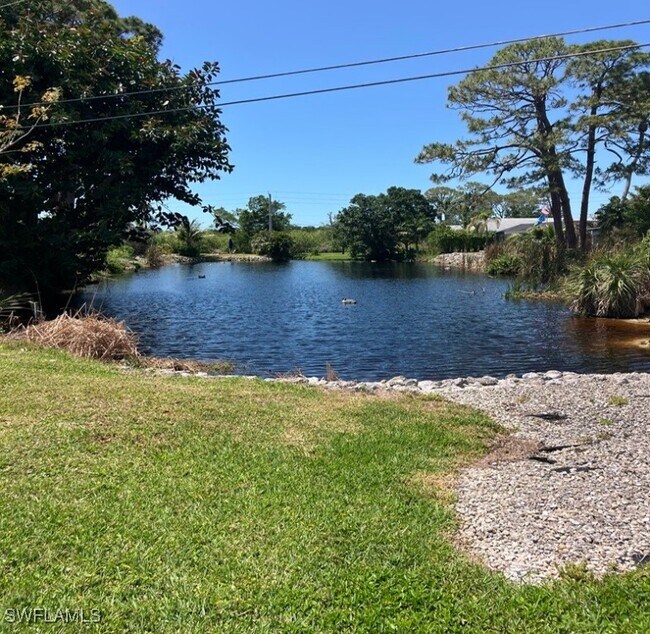 Photo - 893 E Valley Dr