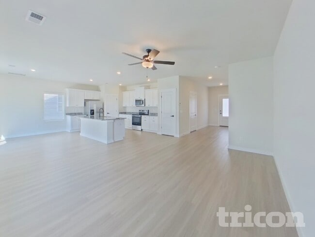 Photo - 1212 Crested Iris St House