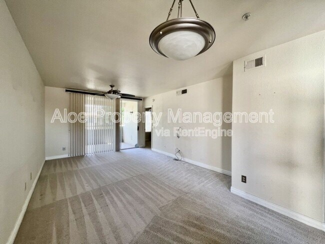 Photo - 1825 W Ray Rd House