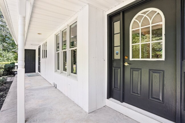 Photo - 1674 High Point Ln