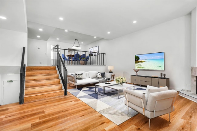 Photo - 4425 Alla Rd