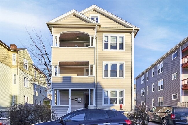 Building Photo - 35 Arthur St Unit 2&3