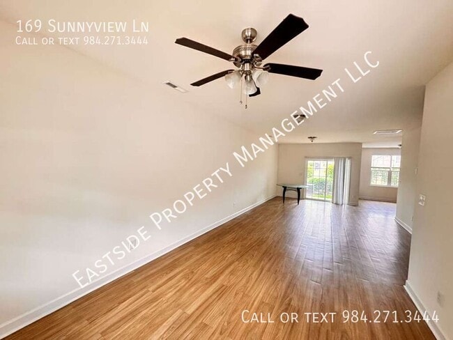 Photo - 169 Sunnyview Ln