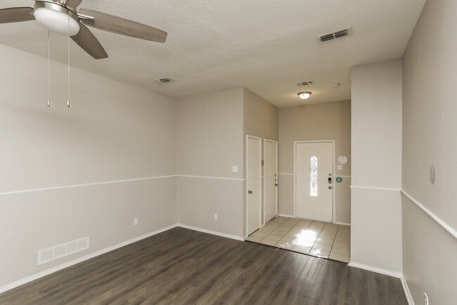 Photo - 317 Glen Meadow Dr