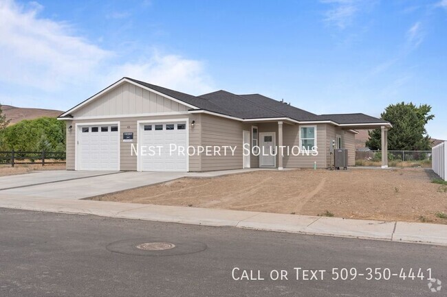 Building Photo - Brand New 3 Bed, 2 Bath Duplex for Rent! Unit B Rental