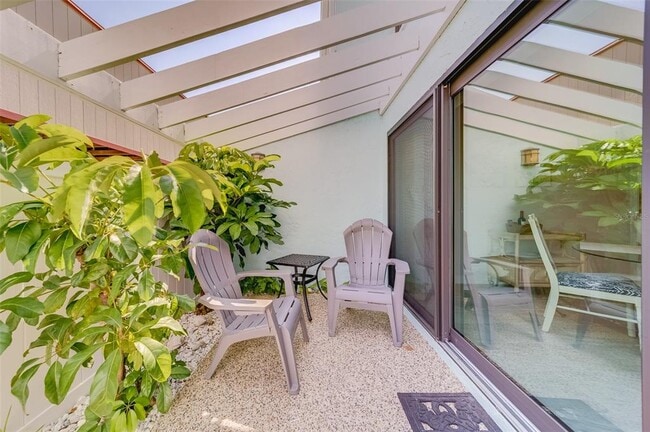 Photo - 1 Windrush Blvd Unit 63