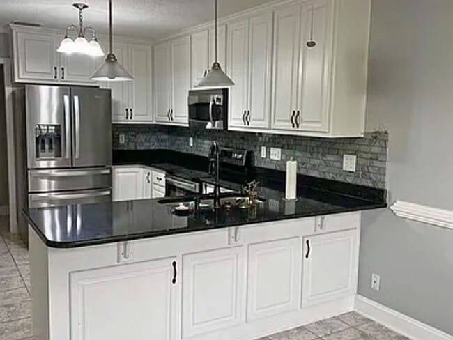 Photo - 3/2.5 bath home with large yard!