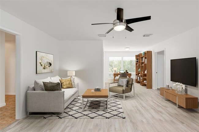 Photo - 4710 Roundup Trail