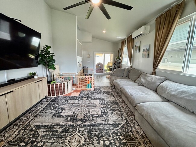 Photo - 91-4088-4088 Hikuha St