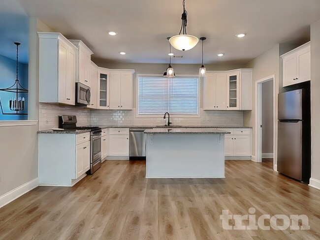 Photo - 319 Arbor Cir