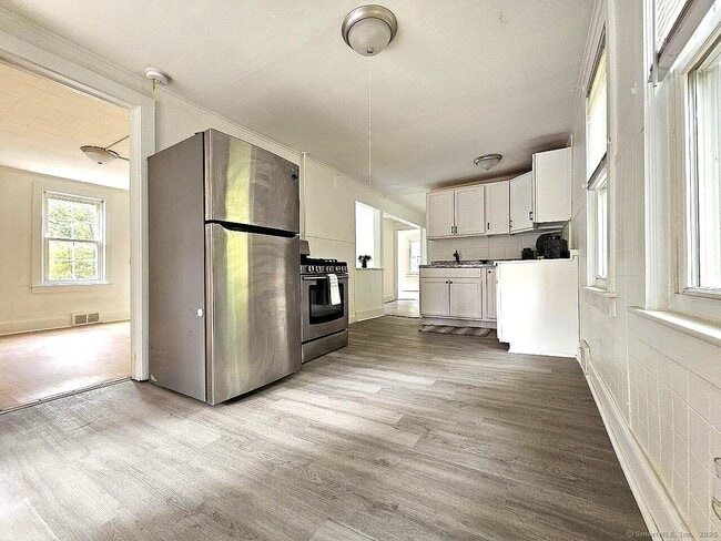 Photo - 10 Benedict St