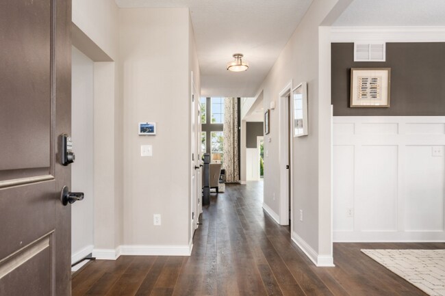 Photo - 6975 Turnstone Loop