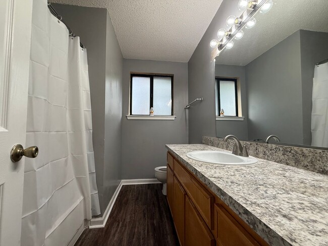 Photo - Newly remodeled unit in Brewster Estates! Unit 2595