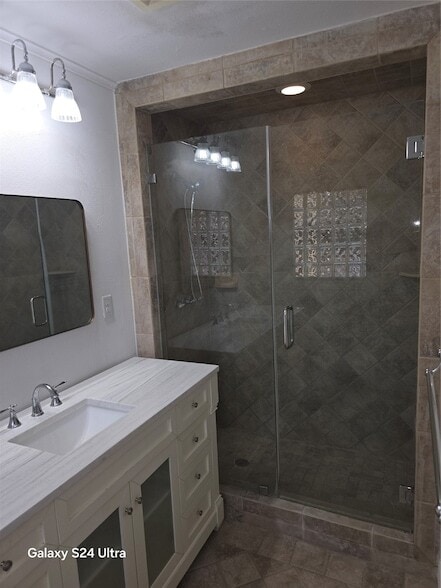 Photo - 4862 Creekbend Dr