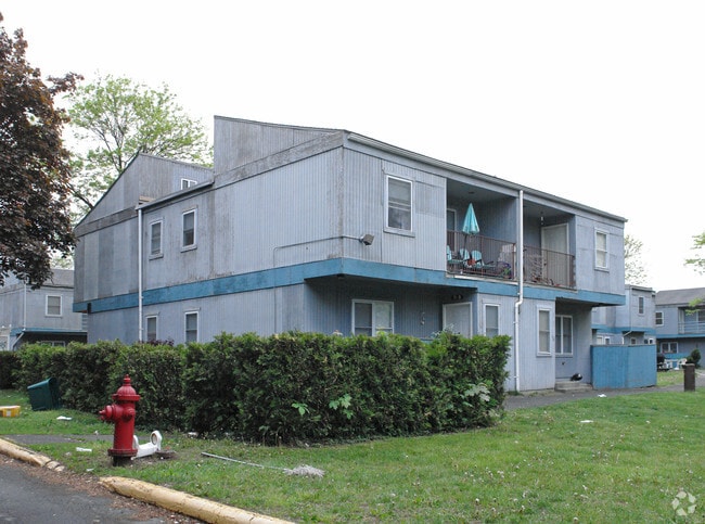 Photo - Van Rensselaer Village Apartments