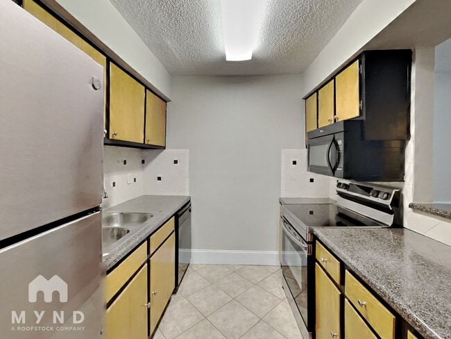 Photo - 1407 Huntingdon Chase