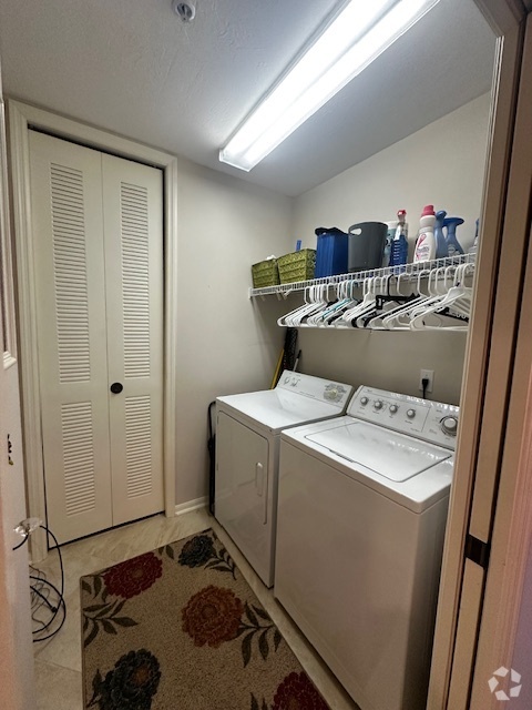 Building Photo - 9100 Southmont Cove Rental