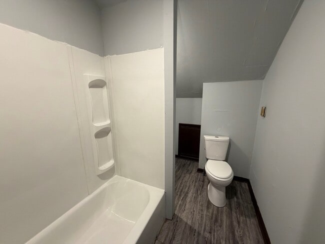 Photo - 4-2 Cronkhite-