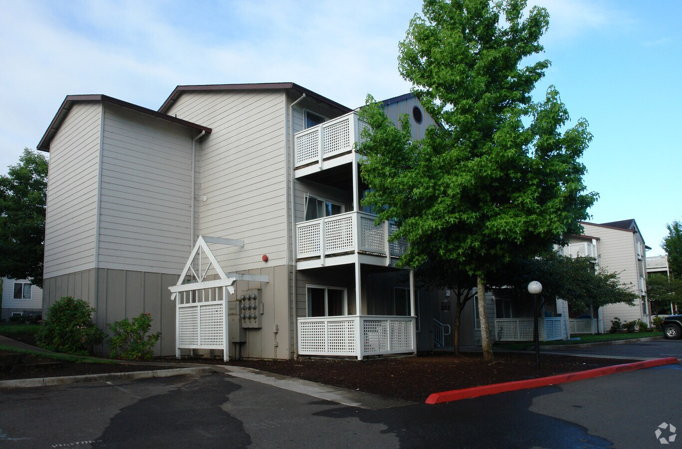 Parkway Village Apartments - Parkway Village Apartments