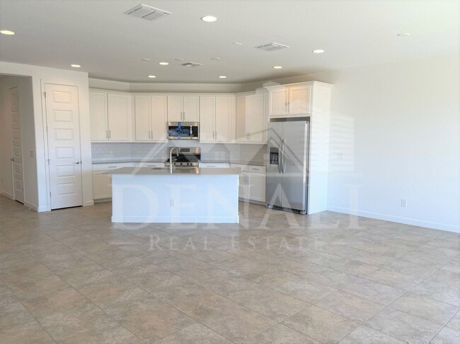 Photo - 4622 N 192nd Ln