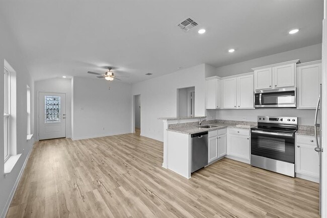 14701 Wahlbergs Wy