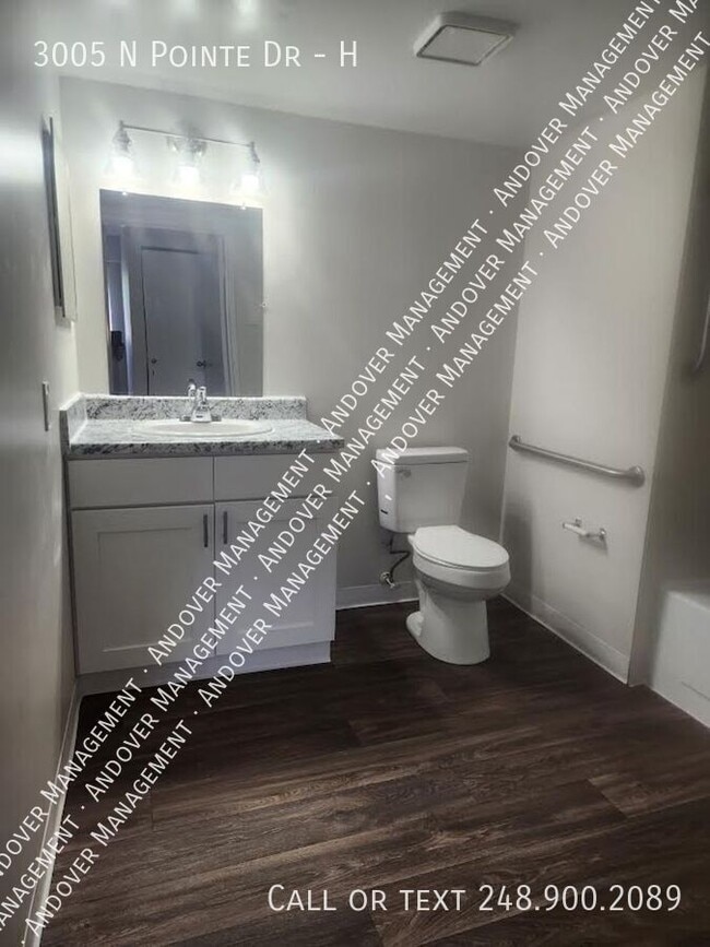 Photo - 3005 N Pointe Dr Unidad H